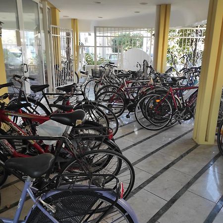 Hotel Ginevra Ριτσόνε Εξωτερικό φωτογραφία