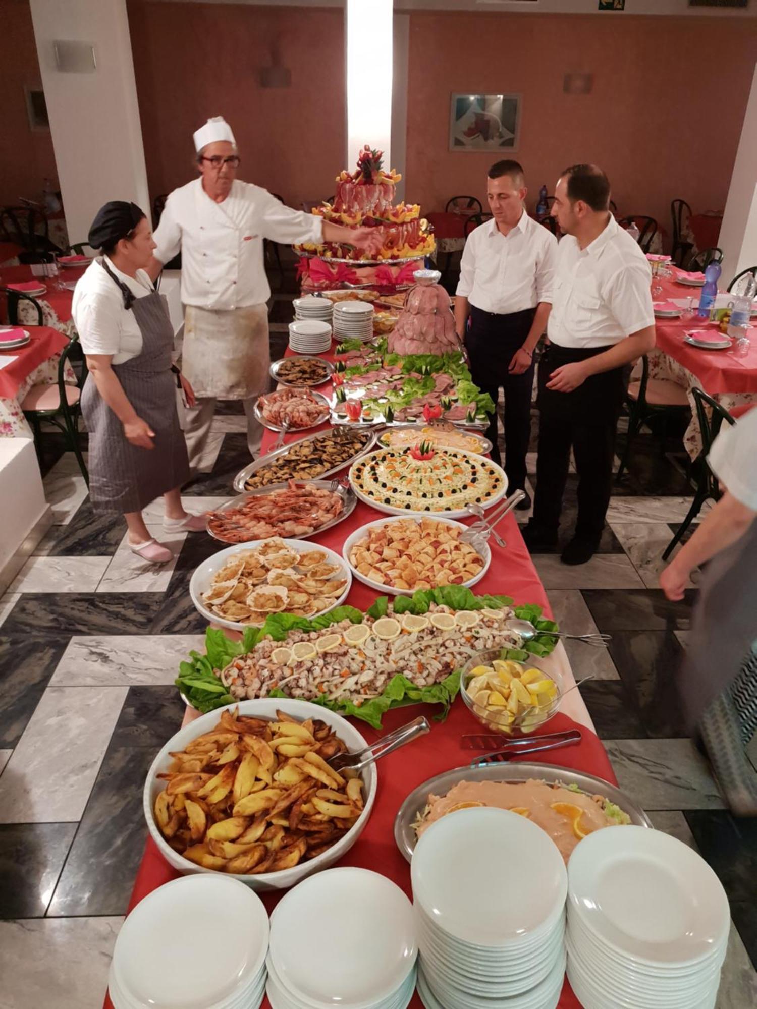 Hotel Ginevra Ριτσόνε Εξωτερικό φωτογραφία