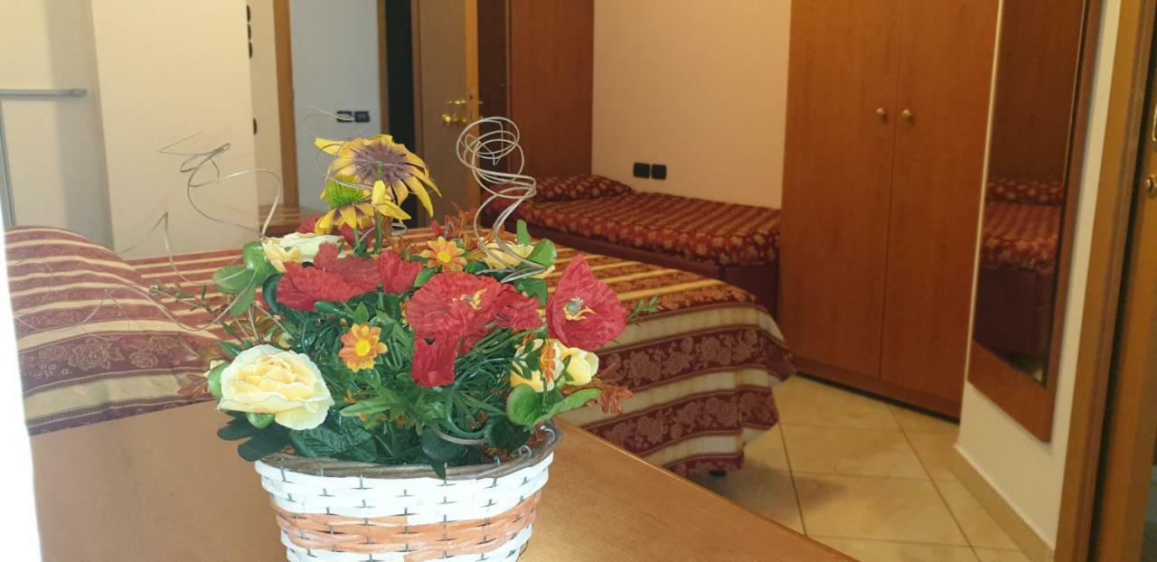 Hotel Ginevra Ριτσόνε Εξωτερικό φωτογραφία